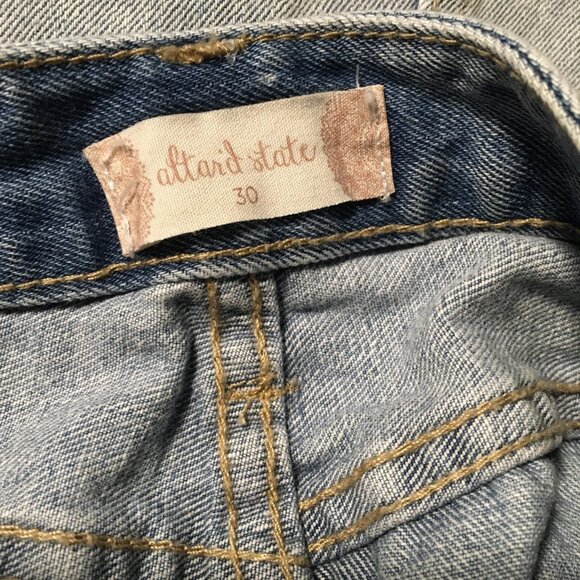 Altard State Distressed Denim Skirt Embroidered Flower Design Size 30 Mini Jean - Picture 4 of 7
